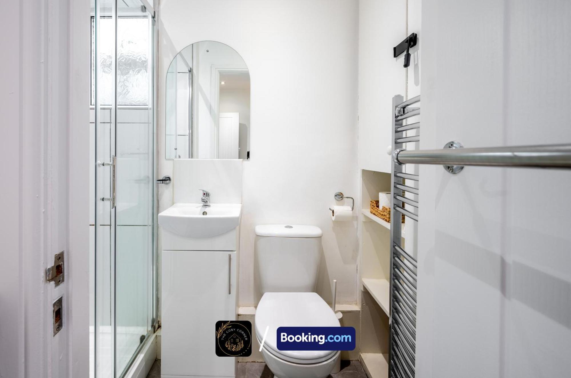 曼彻斯特Cosy 3-Bed House, Garden & Free Parking In Stretford公寓 外观 照片