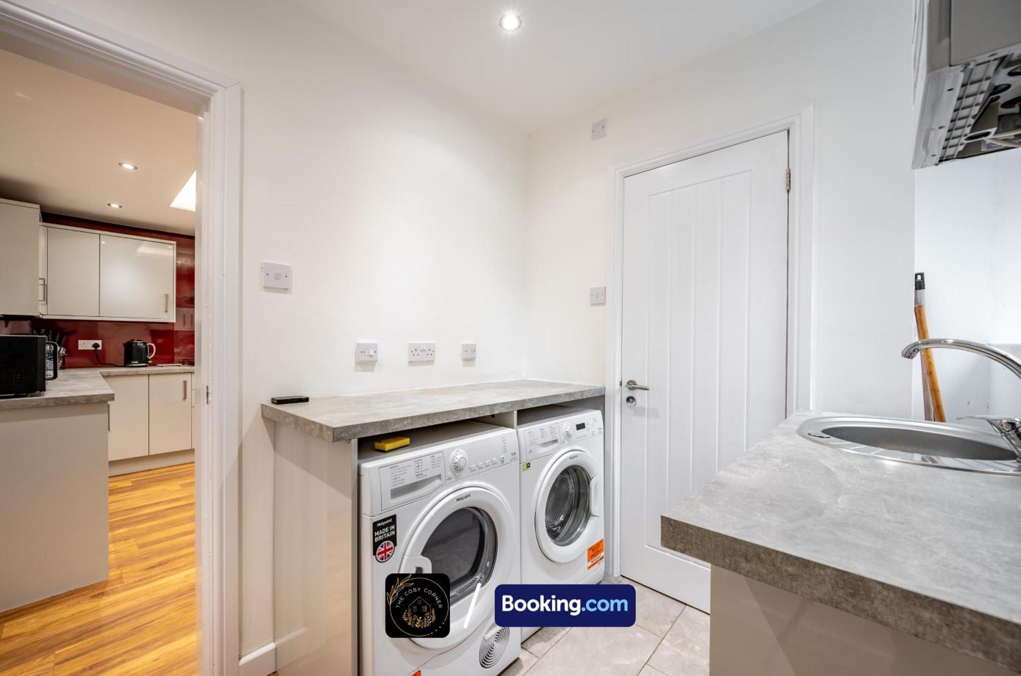 曼彻斯特Cosy 3-Bed House, Garden & Free Parking In Stretford公寓 外观 照片