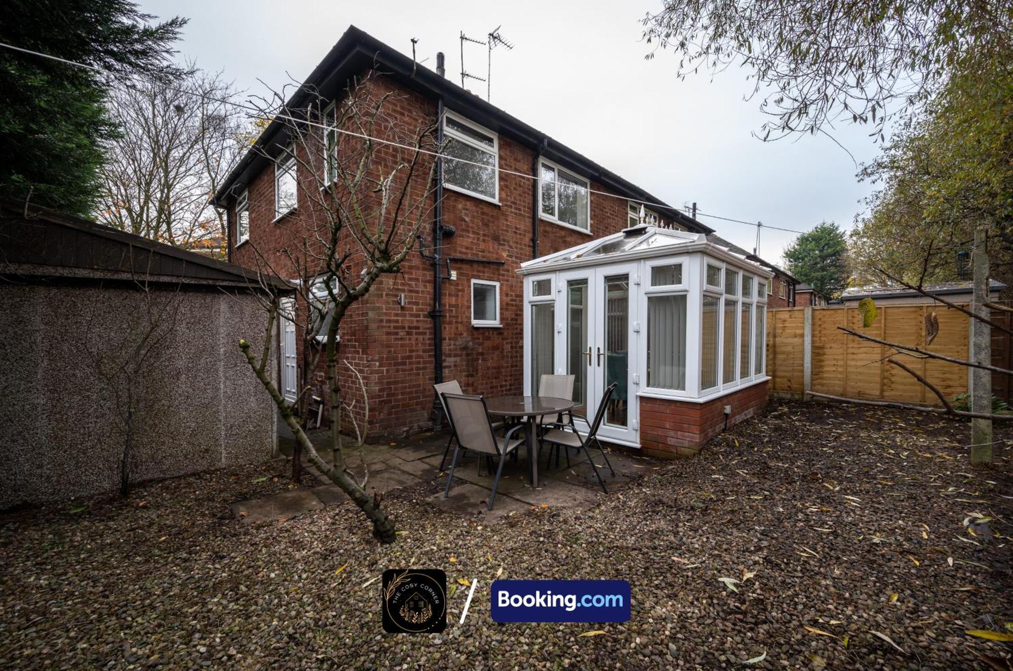 曼彻斯特Cosy 3-Bed House, Garden & Free Parking In Stretford公寓 外观 照片